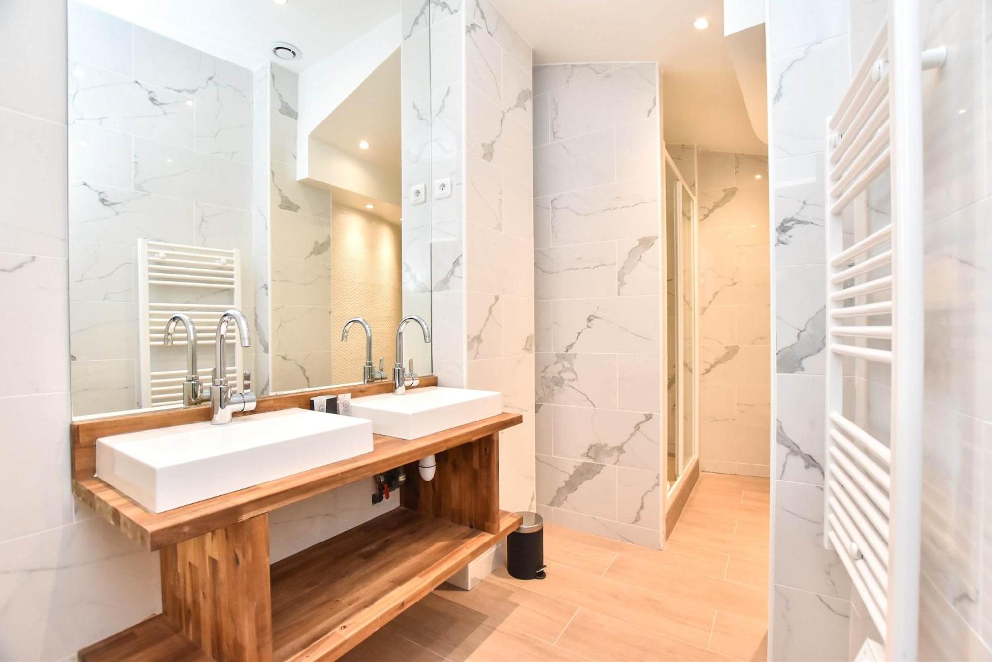 Apartment Charmant Appartement Paris *