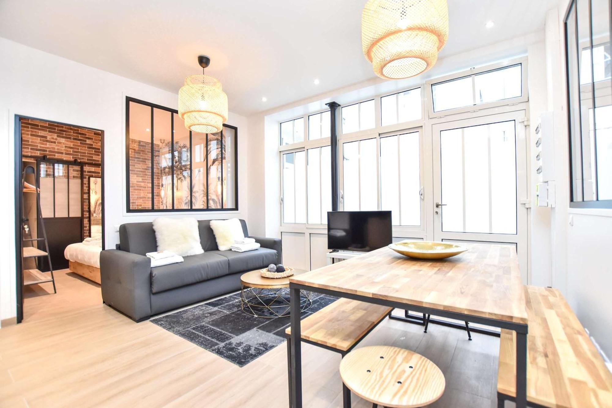 Apartment Charmant Appartement Paris *